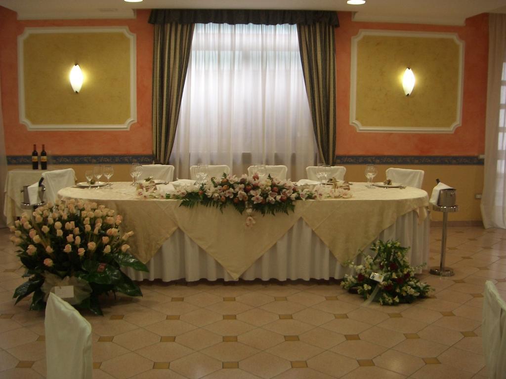 Hotel Ristorante Paradiso Albanella Exterior foto